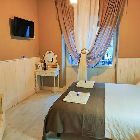 Lecco Lake Bed & Breakfast *