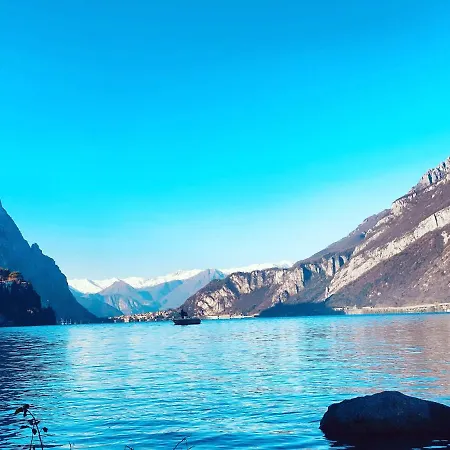 - Affitti Brevi Italia Oda ve Kahvaltı Lecco